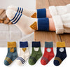 Winter sport socks for boys full of energy. The socks are warm, breathable and sweat-absorbent.  Made of COTTON Age ranges from 12-36 months and 4-12 years Product originated from China